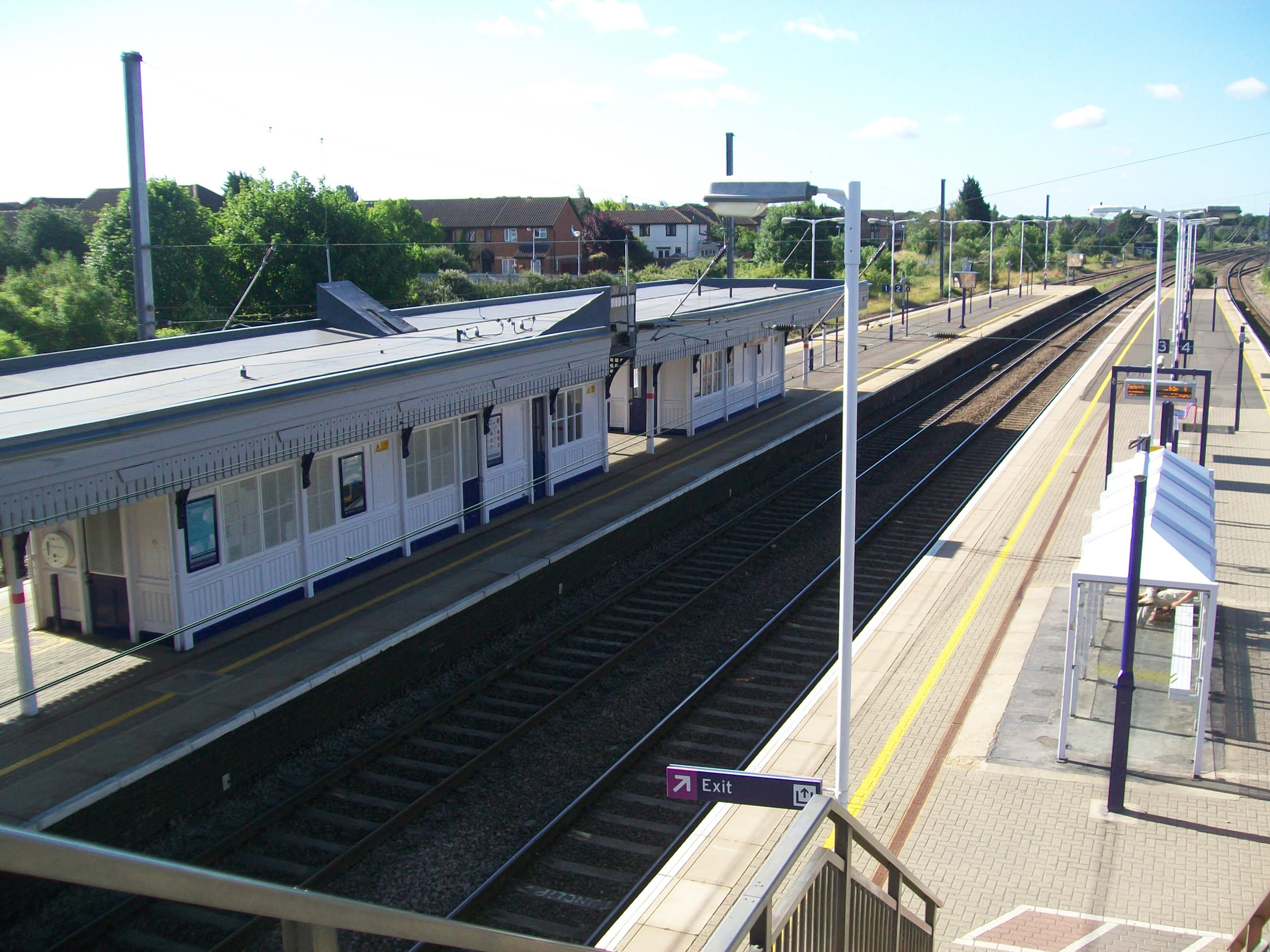 Biggleswade Station Platform